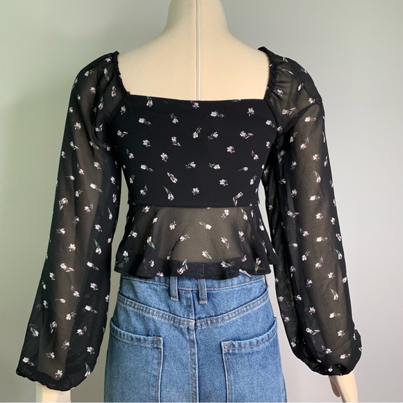 Sweetheart Neckline Floral Blouse Front Tie- Black / White Floral - Picture 11 of 13